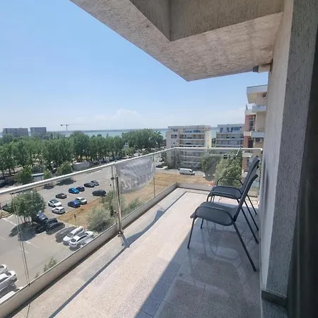 Studio Blue Marina Summerland Apartament *